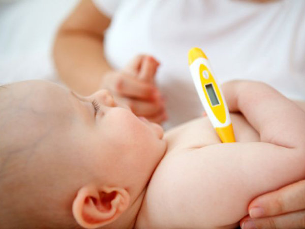 5 cách hạ sốt cho trẻ sơ sinh tại nhà mọi bà mẹ đều có thể làm